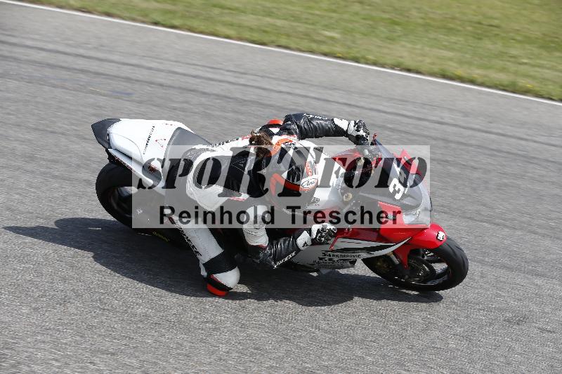 /27 12.06.2025 Ducati Schweiz Trackday Warmup  ADR/blau-bleu/34